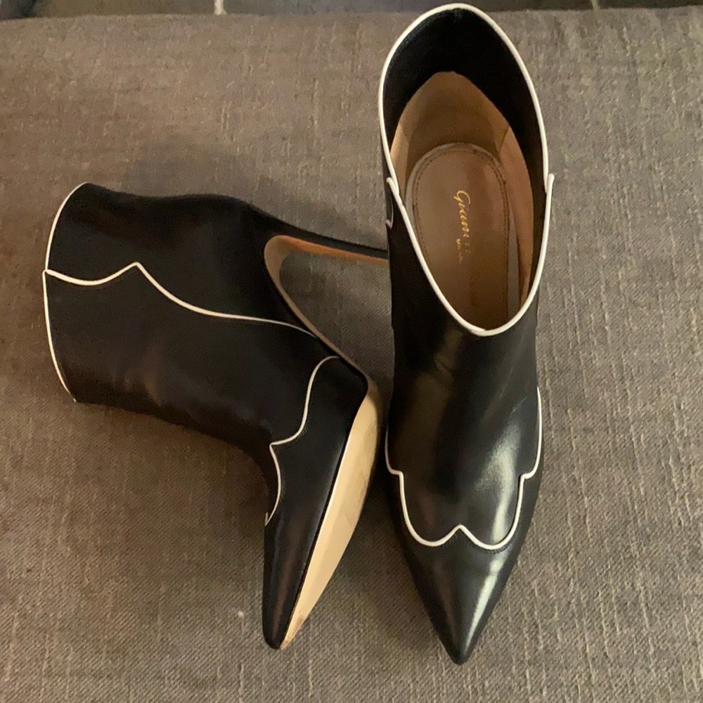 Gianvito Rossi Leather Ankle Boots
